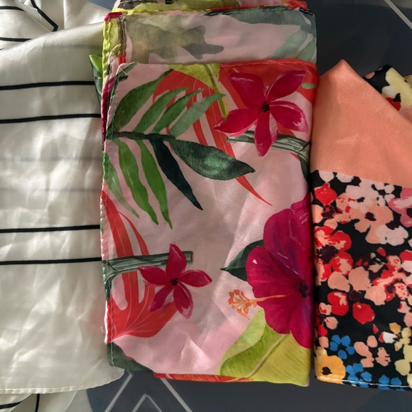 Colorful Patterned Fabrics - Picture 2 of 2